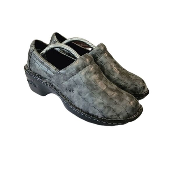 b.o.c Born Concepts Peggy Gray Croccodile Embossed Clog Shoes Size 6.5 - Picture 2 of 8